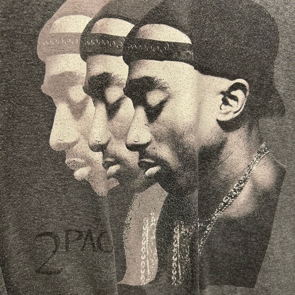 XL Tupac Tee Shirt Pre-Owned - Picture 2 of 4